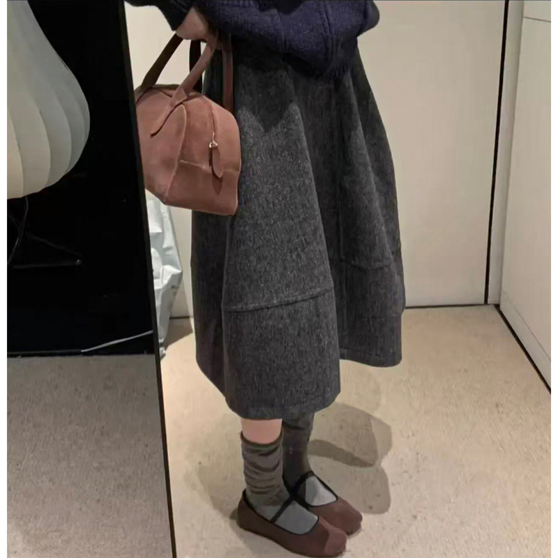 Dark Gray Woolen Skirt for Women Autumn and Winter 2025 New A-Line Umbrella Skirt Mid-Length High-End Elegant Bud Skirt Dark Gray Woolen Skirt for Women Autumn and Winter 2025 New A-Line Umbrella Skirt Mid-Length High-End Elegant Bud Skirt