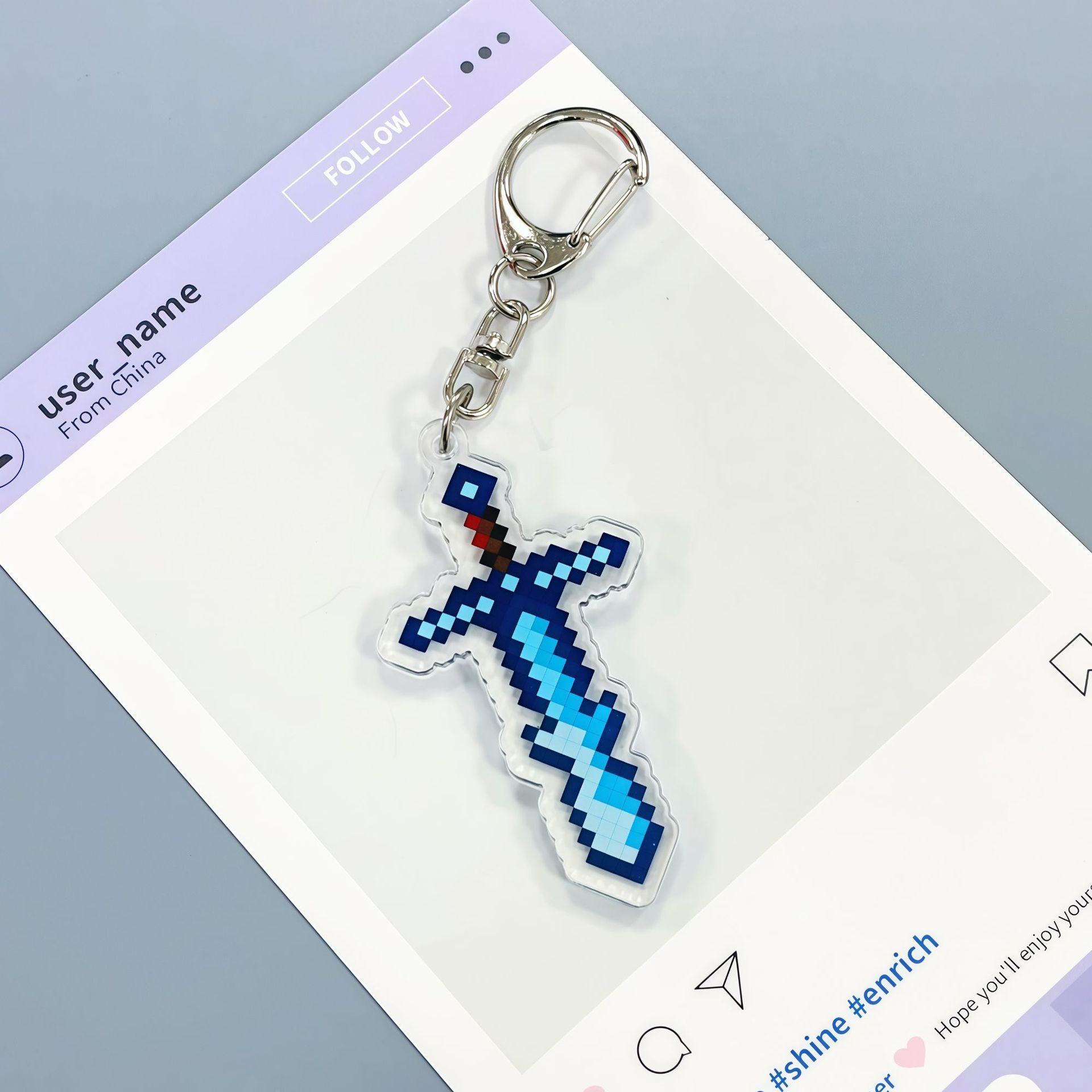 Mi mundo elemento caliente del dios de la guerra de la cuchilla de la vela para enviar a los amigos colgar regalos llaveros acrílicos