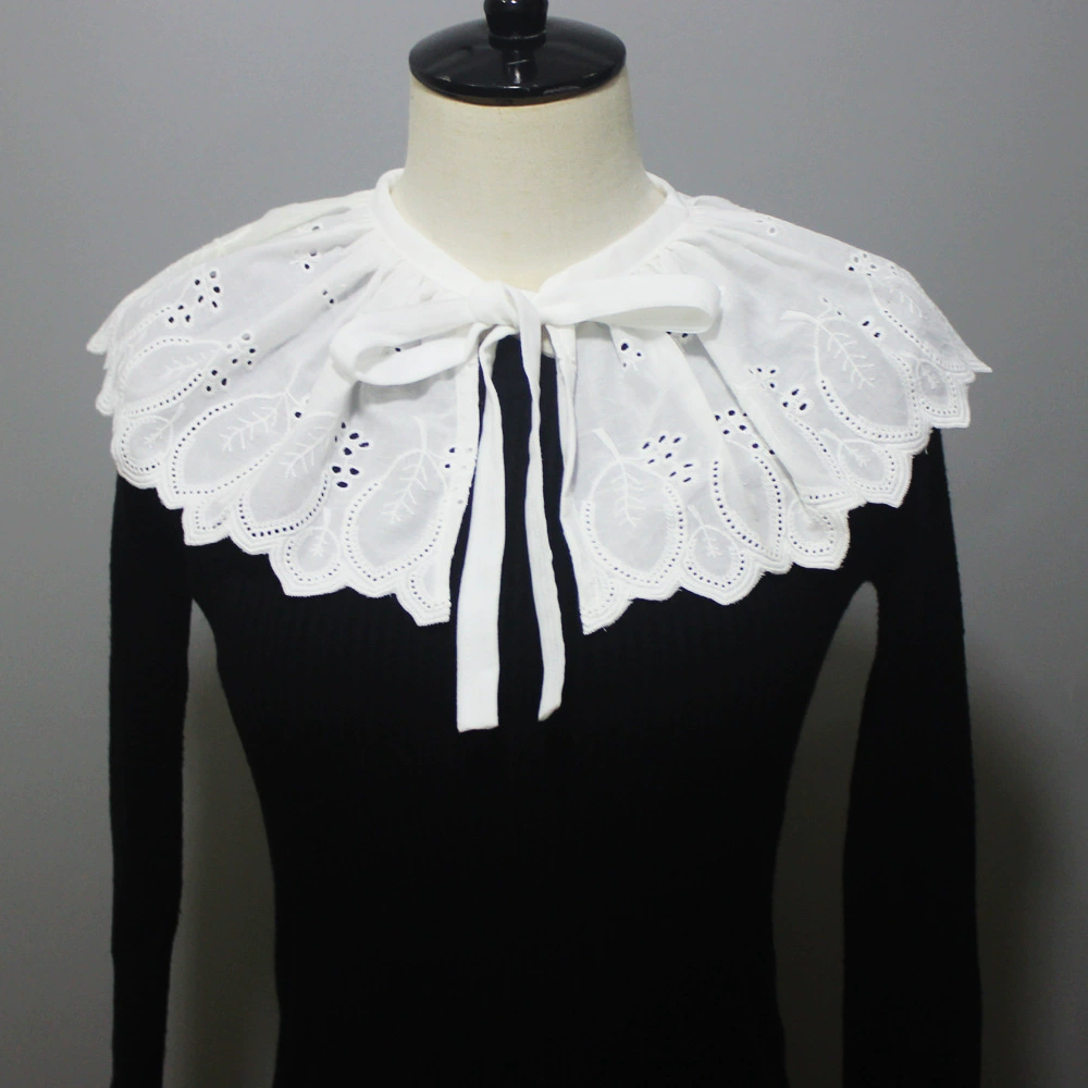 Плащ, фальшворотник, Amazon, с вышивкой