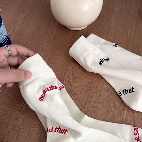 Solid Color English Letter Embroidered Crew Socks for Girls and Boys, Unisex Couple's Socks, Korean INS Bump Socks, Crew Socks, Zhuji