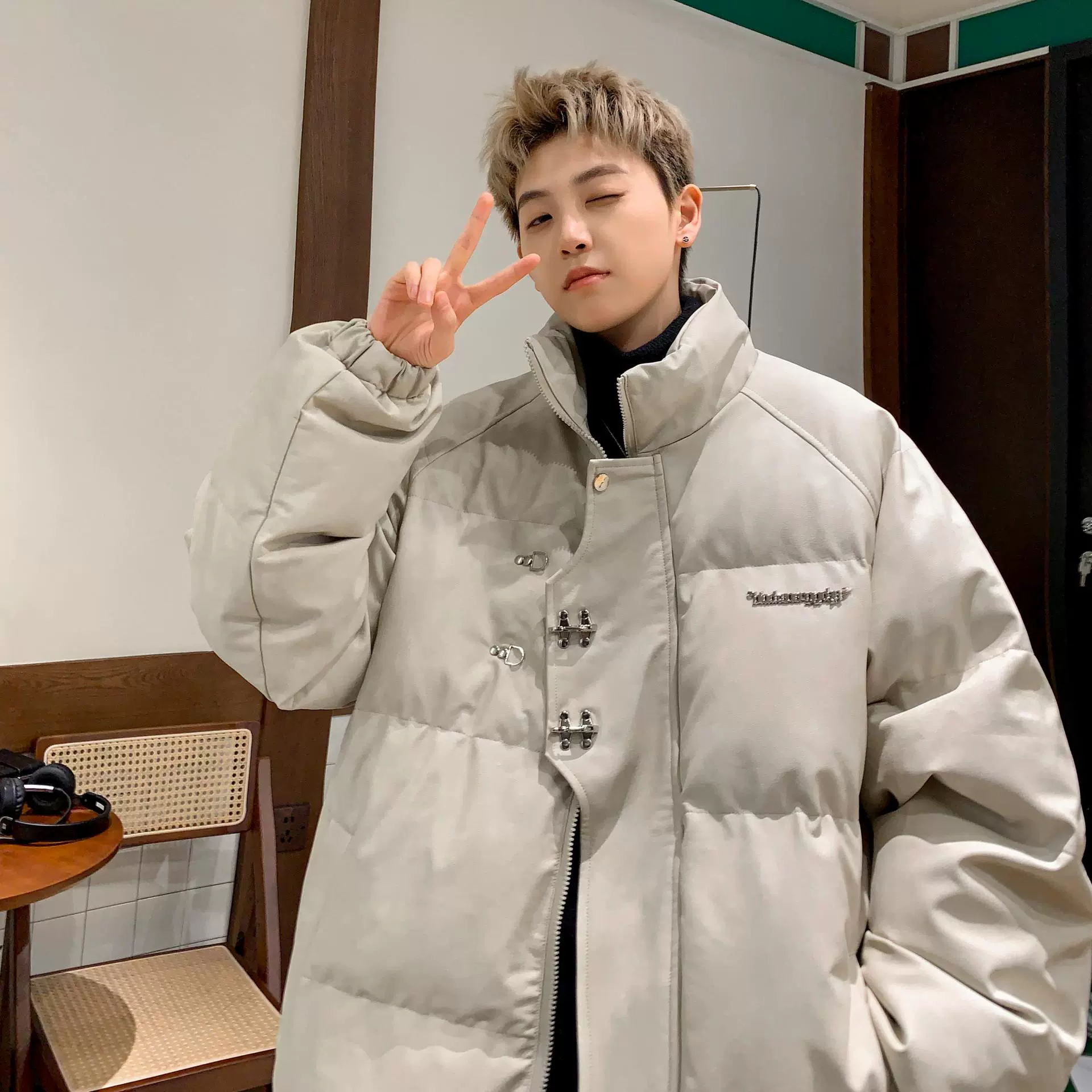 2024 новый металлический самолет пряжка американская высокая улица ретро ПУ хлопчатобумажная куртка свободная хлопчатобумажная одежда мужская