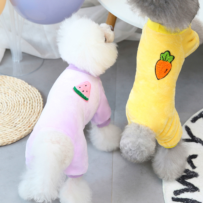 Ropa para perros ropa nueva ropa de terciopelo ropa para mascotas de peluche ropa de terciopelo de cuatro patas Otoño e Invierno 21 fruta ropa de terciopelo de cuatro patas