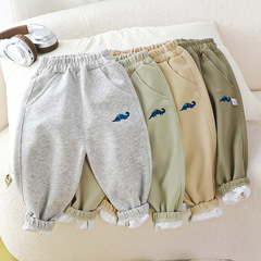 子供用スウェットパンツ、秋の新作ベビーカジュアルパンツ、男の子用アウターパンツ、ルーズパンツ、子供服、子供用パンツ、スウェットパンツ