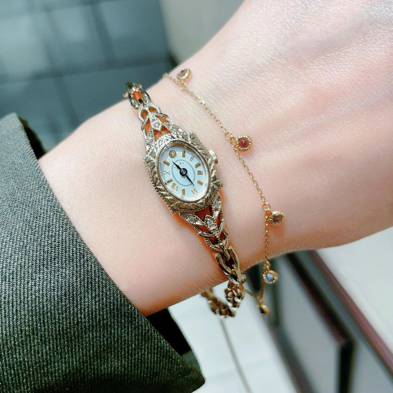 Agete同タイプ中古腕時計ミニ秀気角型麦穂レディース角型レトロ石英時計watch