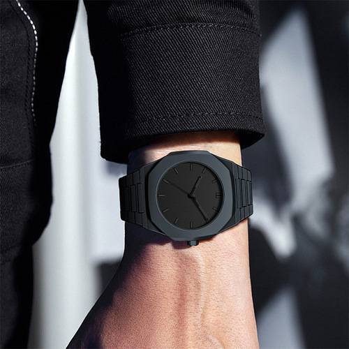 Men's and Women's 2025 Plastic Quartz Watches for Southeast Asia and Middle East - Factory Wholesale