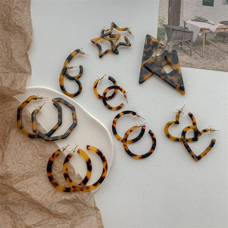 Großhandel Schmuck 1 Paar Vintage-stil Geometrisch Acetatplatten Reif Ohrringe display picture 2