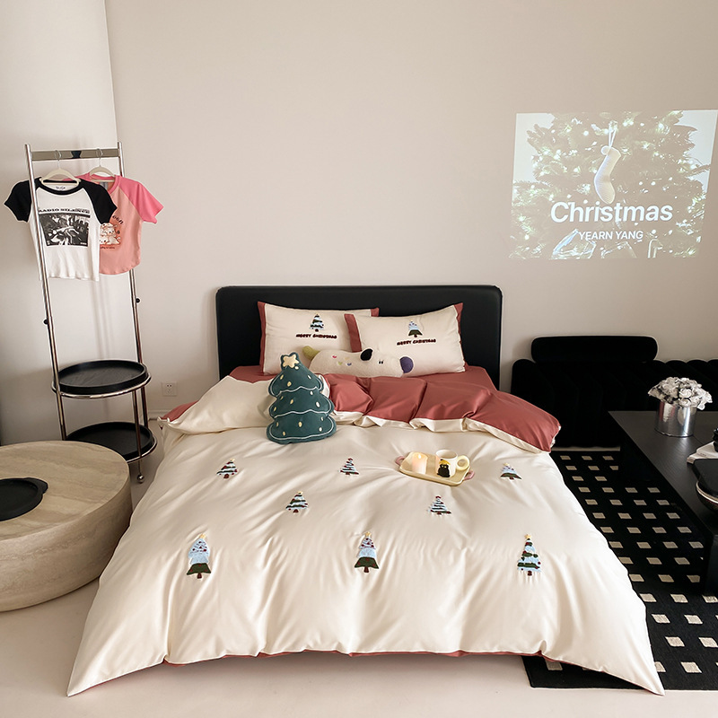 크리스마스 트리 - 레드 소스