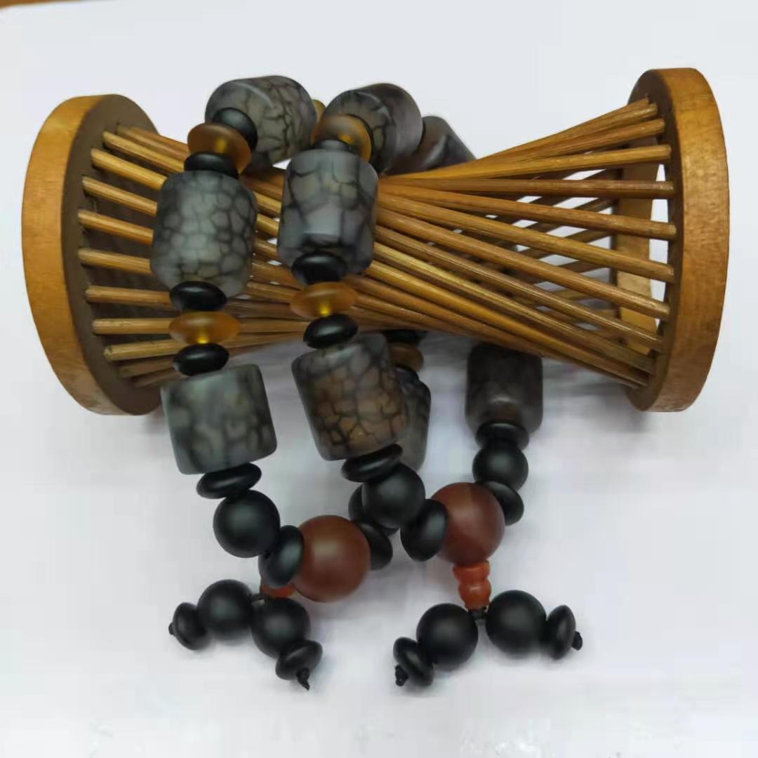 Guangshun Jewelry's new frosted black dragon pattern agate bracelet, diy Buddhist prayer beads, agate bracelet and bracelet manufacturer wholesale detail image 6