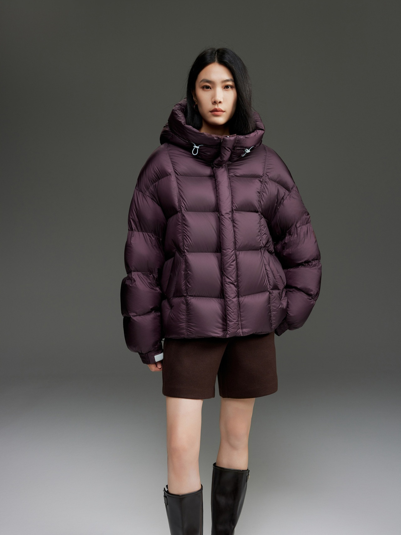 90 ホワイトグースダウンダウンジャケット女性のハイエンドの女性のショートフード付き暖かいハイエンド肥厚ジャケット冬 25 新しいスタイル