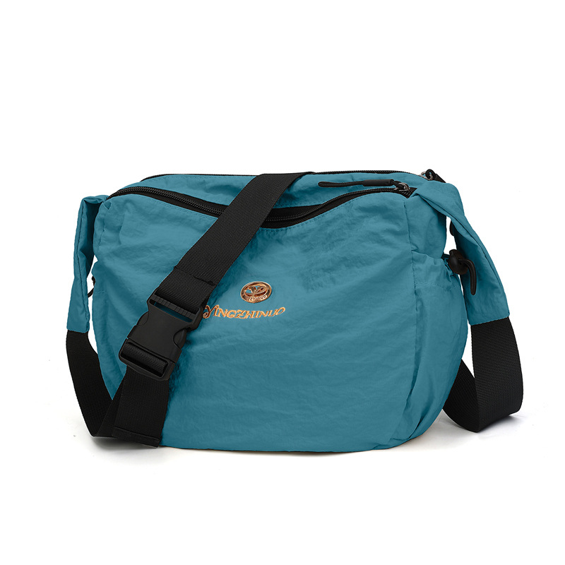 Coreano de color sólido nuevo mochila de cuatro estaciones general ocio versátil bolso de viaje de gran capacidad de viaje de trabajo bolso de hombro