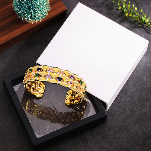 European and American trendy personalized women's colored stone bracelets plated with 18k gold and inlaid with colored zircon bracelets open accessories wholesale