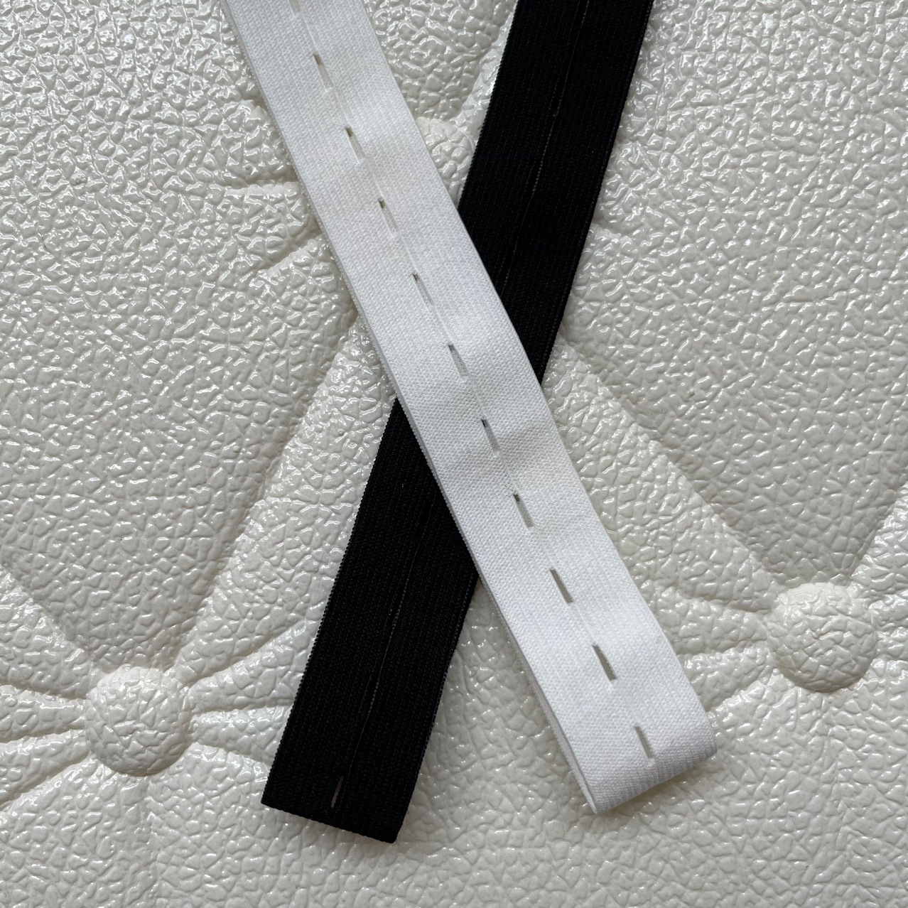 调节扣松紧带 氨纶拉架纽门橡筋 扣眼调节丈根带厂家现货供应