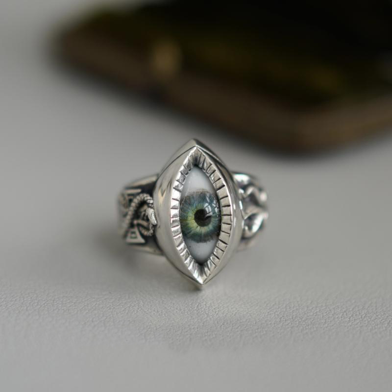 Cross-Border New Style Personalized Design Devil Eyes Retro Punk Unisex Ring with a Snake Biting Its Own Tail