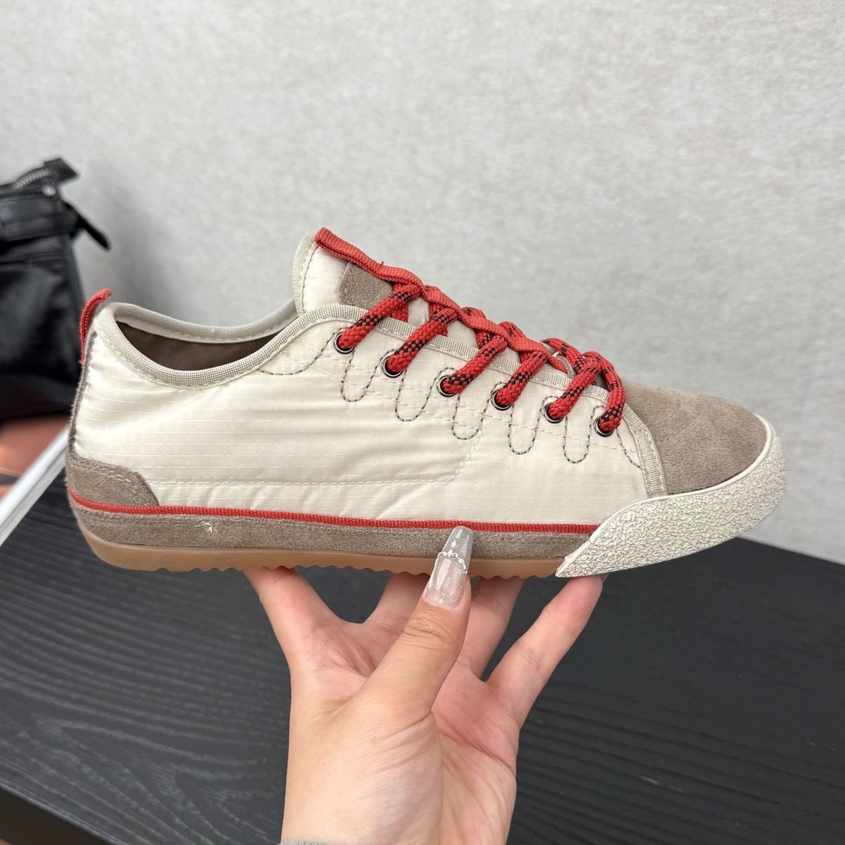 Retro Satin Soft Sole Casual Sneakers For Women 2026 Spring New Round Toe Lace-Up Color Block Versatile Fashionable_vogvips.com