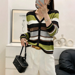 �W؛�͹ż���ë�U���L�����¾Gɫ�l�y���b�¿�����eᘿ���Ů�b