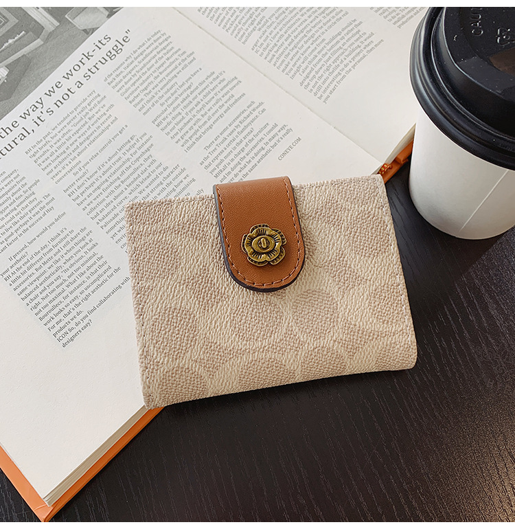 Card Holder Small Wallet Female 2021 New Mini And Simple Large Capacity Short Card Holder One Piece Dropshipping Female Coin Purse display picture 17