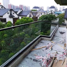 铝合金u型卡槽免预埋无框玻璃护栏底座明装不锈钢楼梯阳台扶手