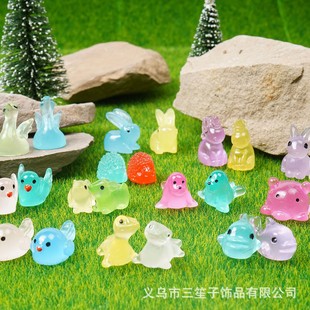 Miniature Three-Dimensional Small Ornaments, Creative Jewelry, Luminous Small Animals, Can Be Processed into Blind Bags, Large Mixed Models Wholesale