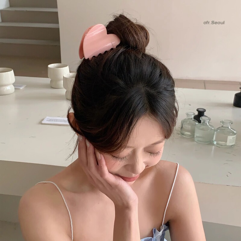 クリーム色のミディアムラブクリップ、アクリルシャーククリップ、後頭部ヘアクリップ、ポニーテールヘアクリップ、ヘアアクセサリー|undefined