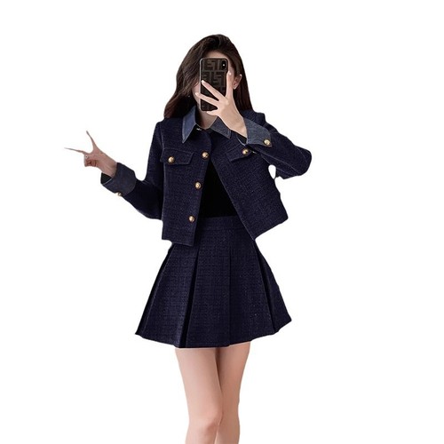 Autumn and winter French celebrity red small fragrance dress for women's zodiac year clothes New Year battle robe pleated skirt two-piece set