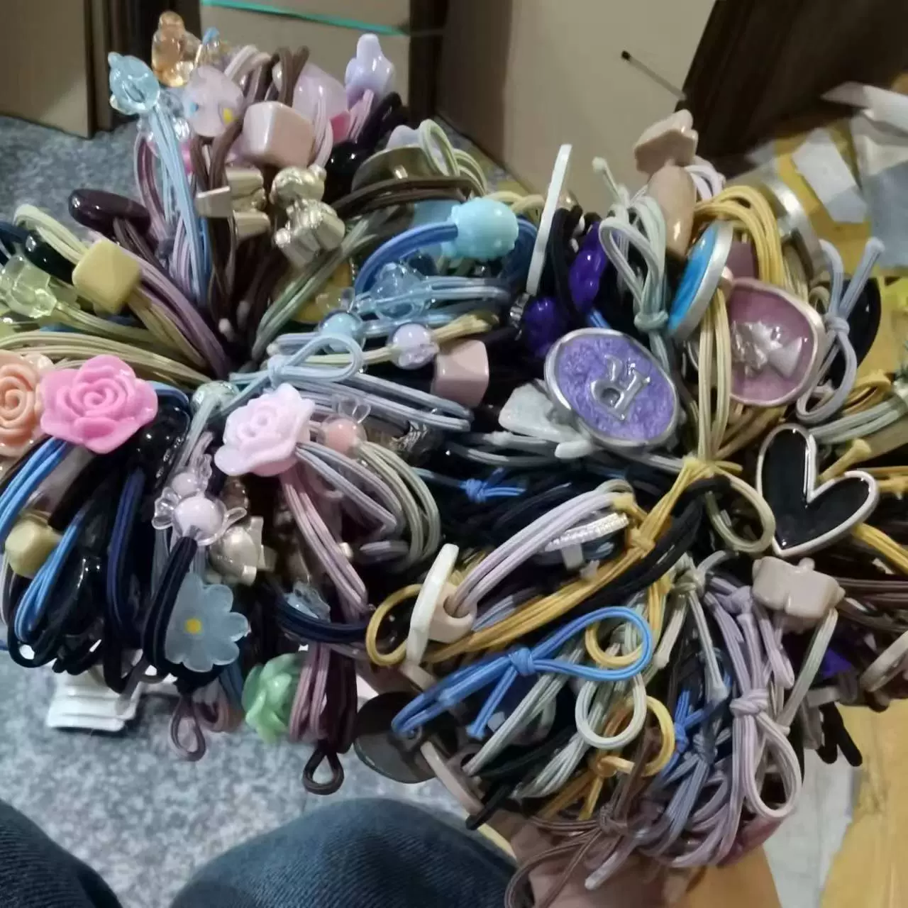 Комплект детских милых мультяшных заколок для волос, assorted дизайны, безопасно для косичек (0.014 кг)
