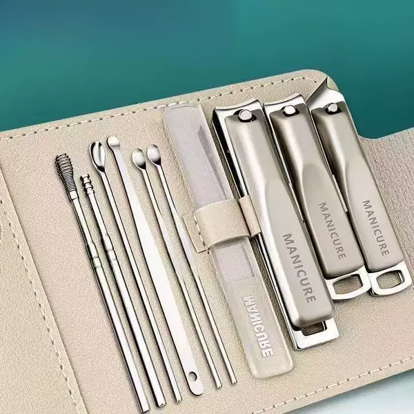 Nail clippers with anti-splash feature, household nail scissors, angled nail clippers, practical household nail cutting tool