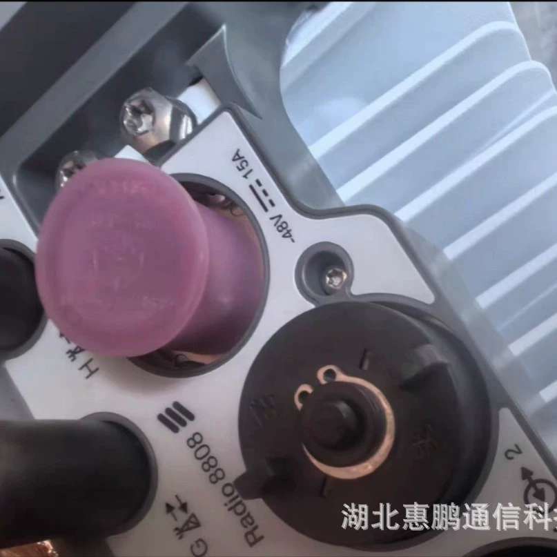 Радиостанция Ericsson 8808 B41E