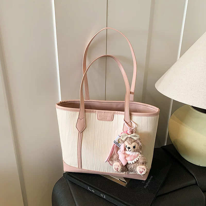 Summer capacious shoulder bag, one-shoulder bag, western style