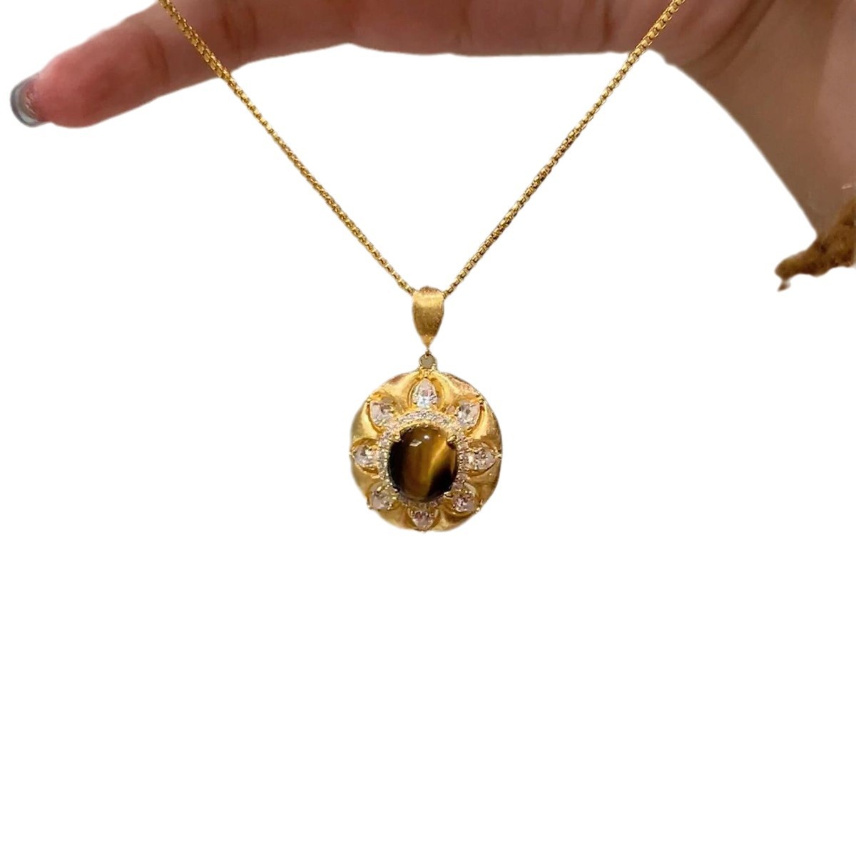 Light Meladra Silk Sunflower Necklace For Women, Vintage European And American Style Sweater Chain, Niche_voghion.com