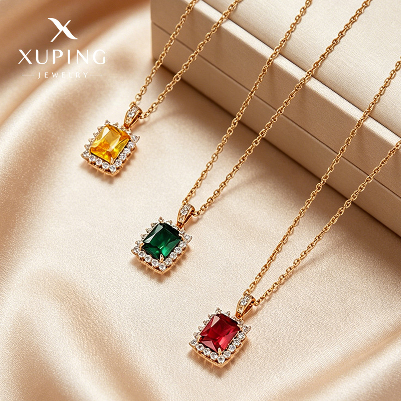 Xuping nicho de diseño serie retro incrustación de color zircon geometría cuadrada colgante de azúcar para mujeres