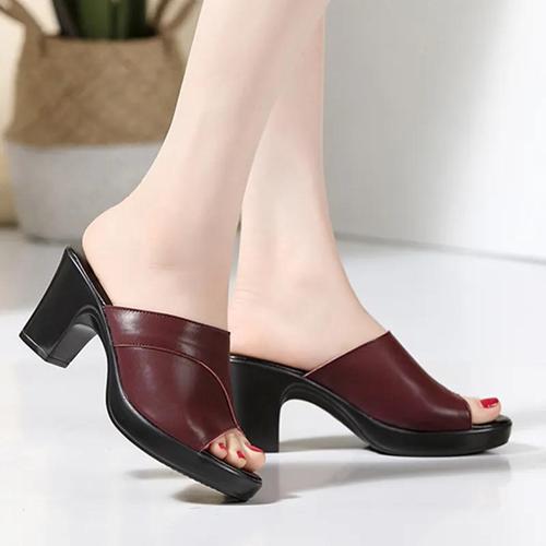 Cross-border large size summer new women's flat sandals, foreign trade annual shoes, thick heel, mother high heels, anti-tsunami, casual