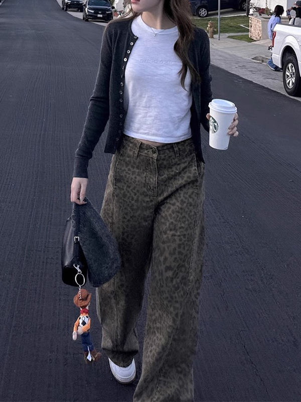 Trendy and Stylish Gray Leopard Print High-Waisted Slimming Casual Straight-Leg Jeans Korean Style Floor-Length Pants Trendy and Stylish Gray Leopard Print High-Waisted Slimming Casual Straight-Leg Jeans Korean Style Floor-Length Pants