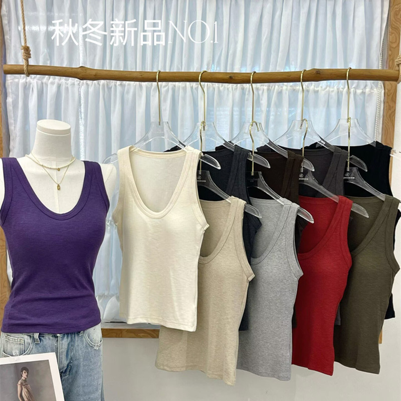 Meiyuexin 28128 Early Autumn Women's Cashmere Wide-Shoulder Vest with Built-in Chest Pad, Conceals Side Breasts, Slim Fit, Can Be Worn as an Undergarment or Outerwear Meiyuexin 28128 Early Autumn Women's Cashmere Wide-Shoulder Vest with Built-in Chest Pad, Conceals Side Breasts, Slim Fit, Can Be Worn as an Undergarment or Outerwear