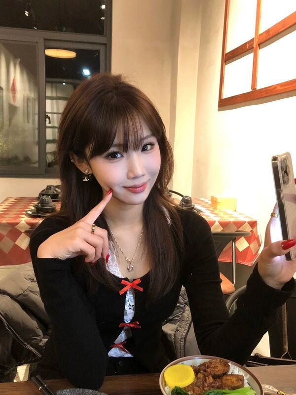 甜辣妹蝴蝶结长袖t恤女秋冬设计感叠穿蕾丝吊带打底衫上衣两件套|undefined