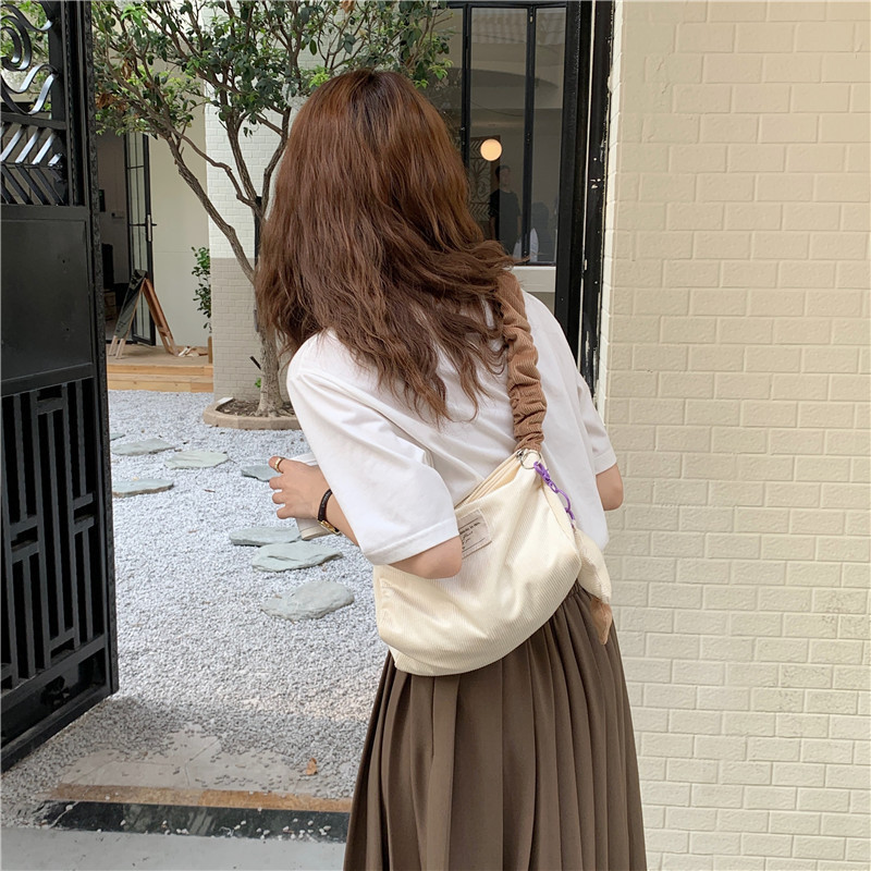 19212 corduroy retro underarm bag, sweet and youthful girl's single-shoulder bag with contrasting colors, cute student square bag undefined