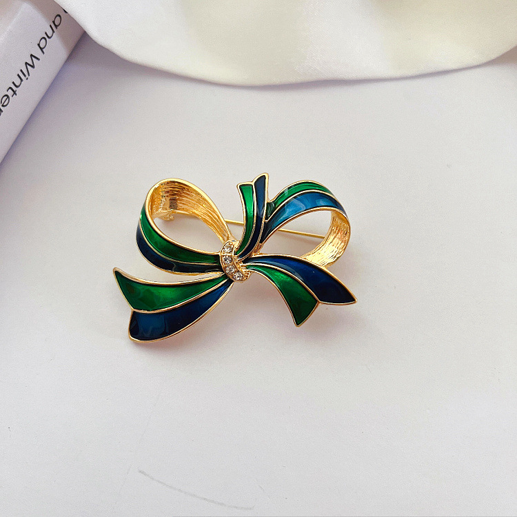 Retro Bow Knot Alloy Plating Rhinestones Unisex Brooches display picture 2