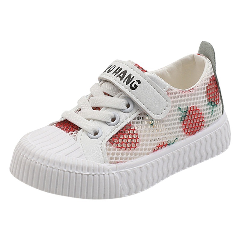 2024 verano nuevos niños y niñas transpirable fresa piña tablero zapatos pequeños y medianos niños huecos de una sola malla suave inferior zapatos casuales al por mayor