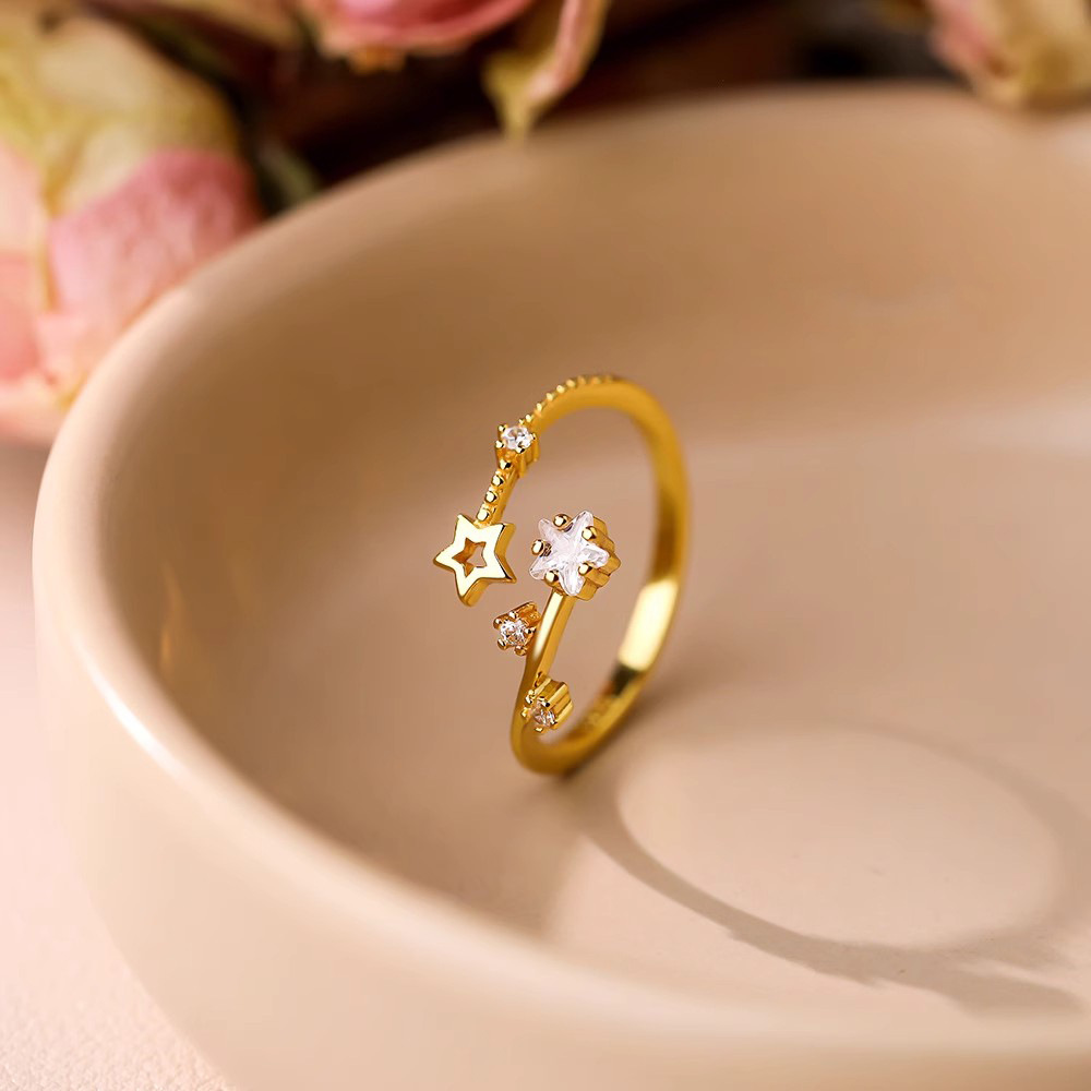 White zirconium-five-pointed star ring (gold color)