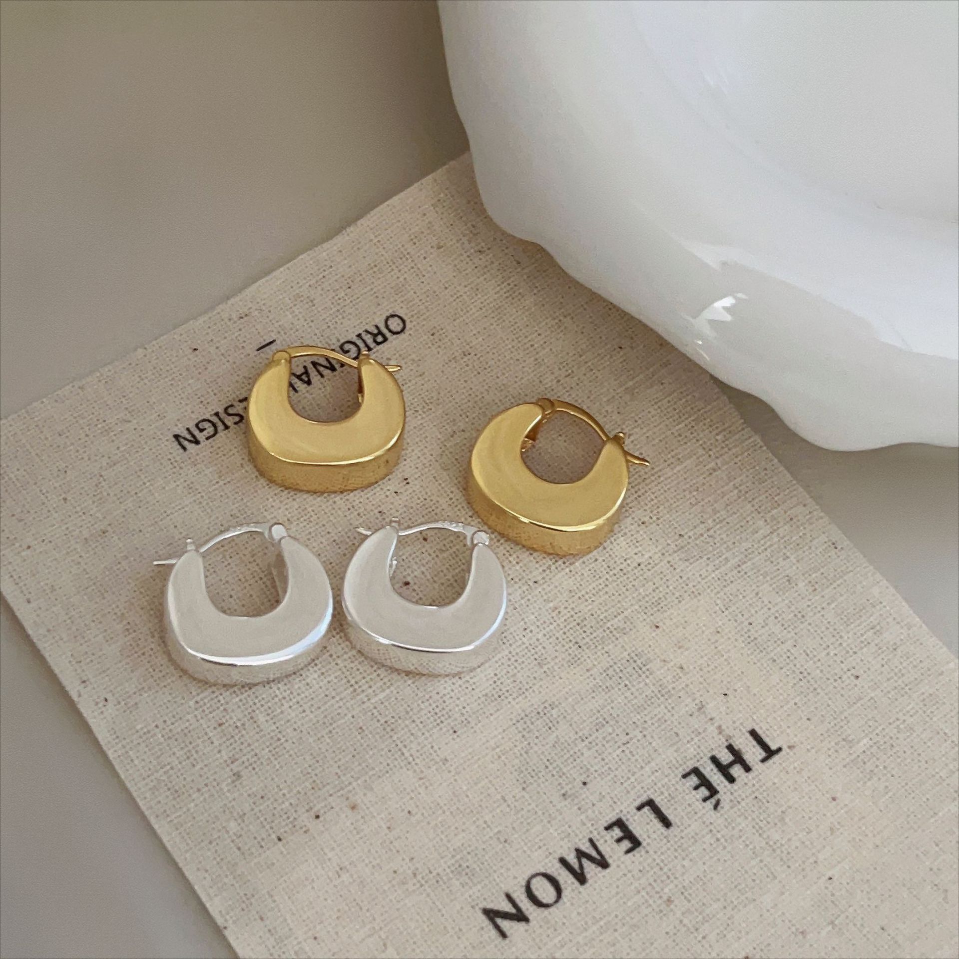 Women's Gender 1 Pair 18K Gold Plated 925 Sterling Silver 925 Sterling Silver Earrings U Shape Solid Color Earrings
