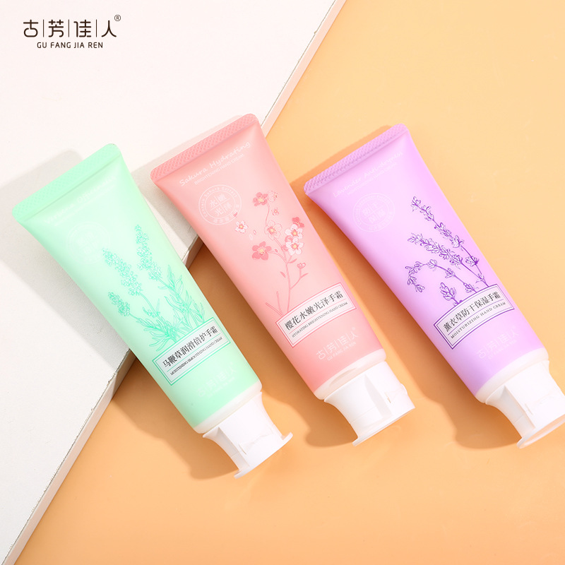 Lavender moisturizing sublimated demi-season nutritious hand cream