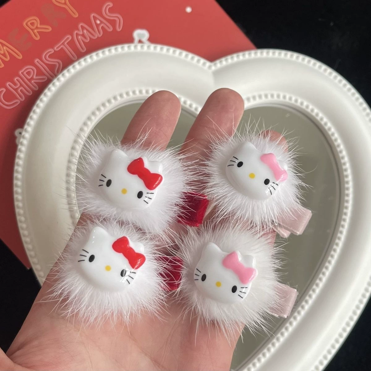 Hello kitty, забавный пуховый шар, заколка-держатель для волос, аксессуар для волос демисезон, чёлка