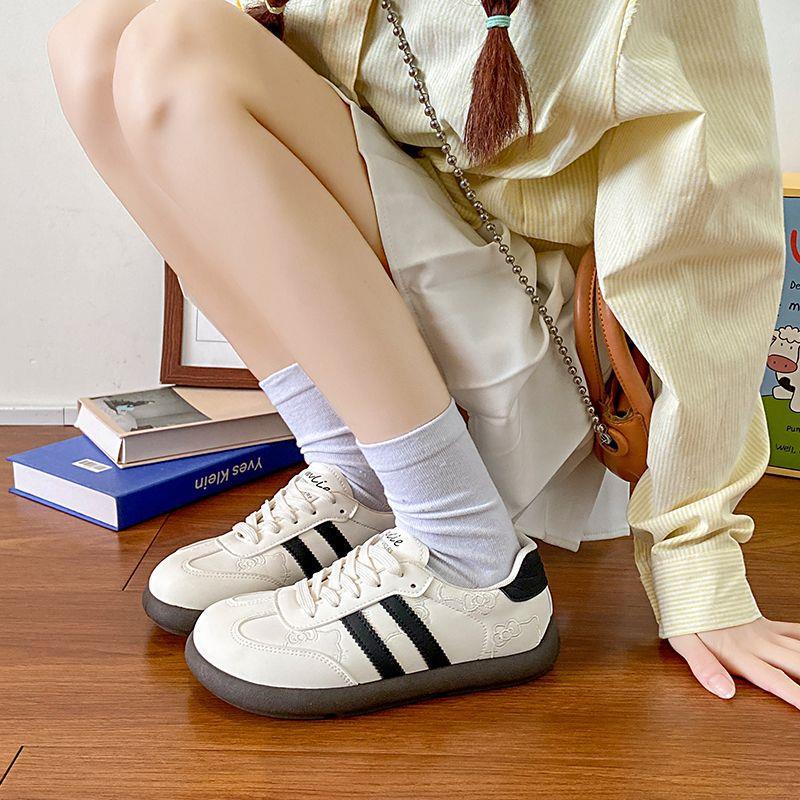 港风校园休闲板鞋女款2025新款百搭小众鞋子学生厚底小白鞋德训鞋|undefined