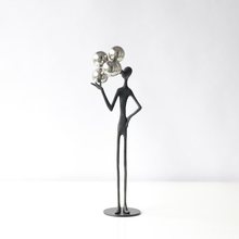 抽象人物艺术雕塑摆件细长高级感小众轻奢高档玄关竖高创意工艺品