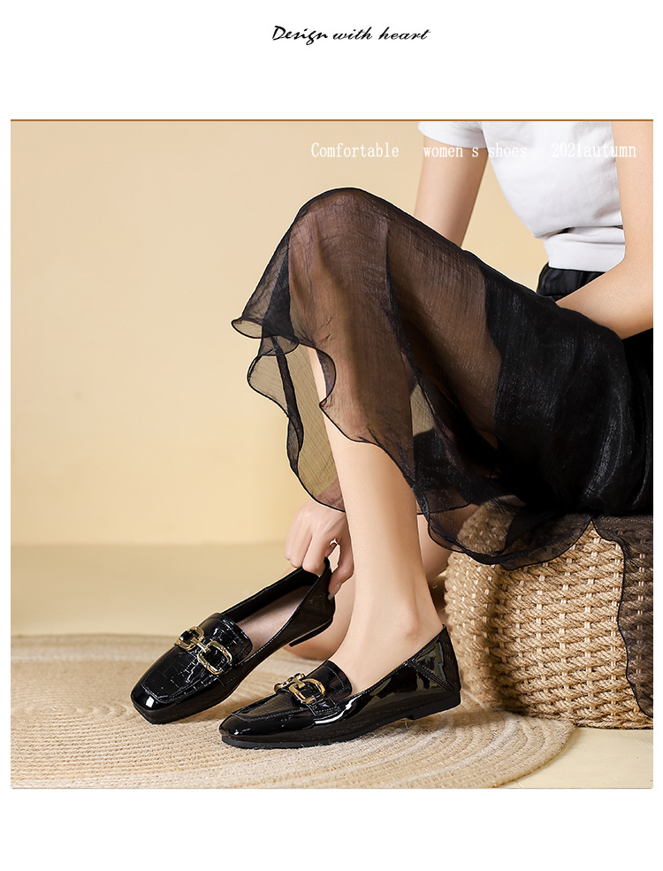 Άνοιξη και φθινόπωρο νέα φλατ παπούτσια γυναικεία κορεατική έκδοση λουστρίνι μαύρα μικρά δερμάτινα παπούτσια μόδας τετράγωνο δάχτυλο μεταλλική πόρπη παπούτσια Huidong χονδρική_voghion.com