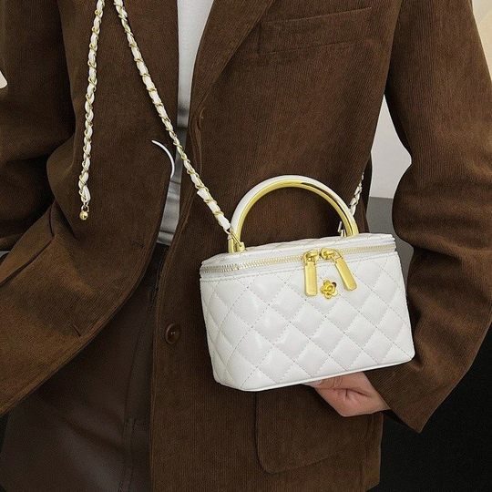 Stylish Rhombic Chain Portable Box Bag Women's Personalized Simple Korean-style Shoulder Bag Elegant All-match Niche Crossbody Bag