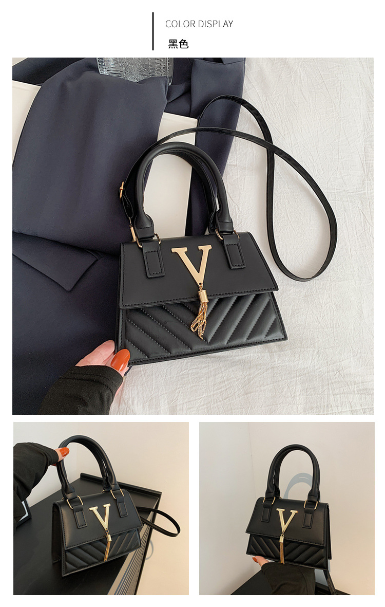 This year, trendy, fashionable and high-quality handbags are in vogue. Women's bags with stylish tassels and unique diagonal patterns are single-shoulder crossbody women's bags undefined