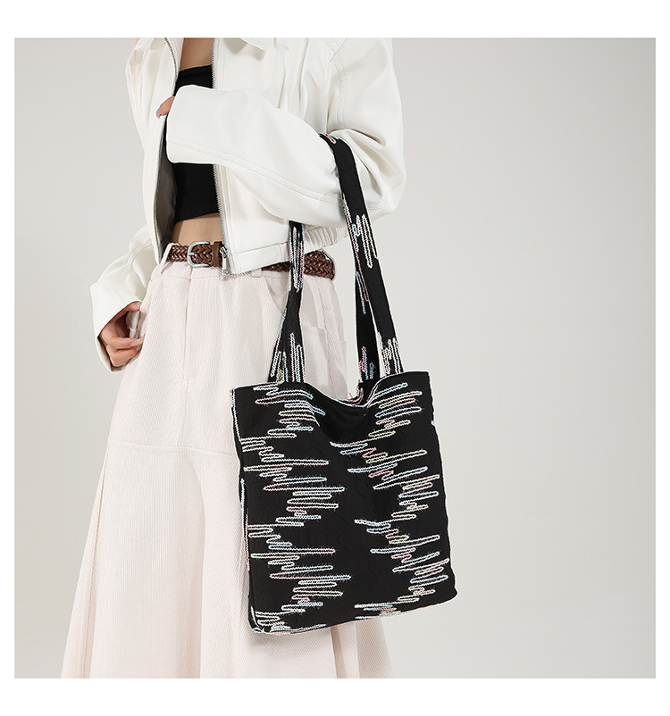 Casual and simple commuter underarm bag, large-capacity tote bag, new autumn 2024 fashion and niche single-shoulder crossbody bag undefined