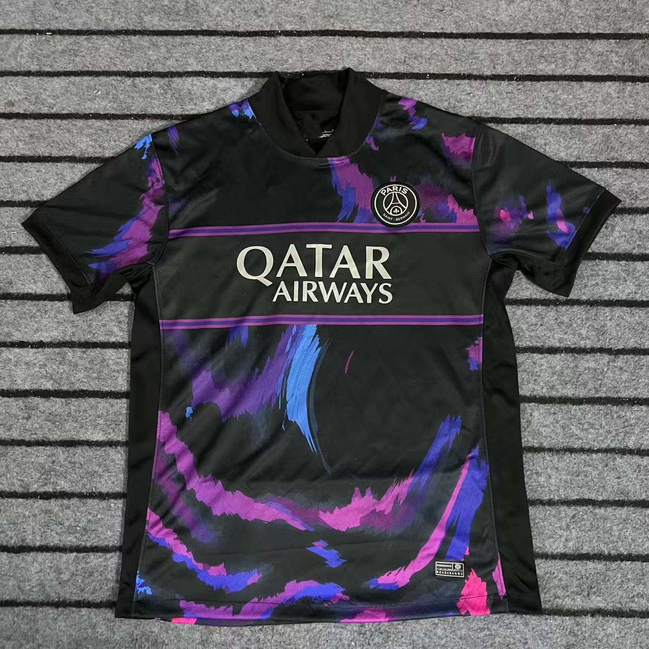 Una generación de uniformes de fútbol, nuevos uniformes de entrenamiento, camisetas, Italia AC, Barcelona, Real Madrid, Brasil, Japón, Ajax