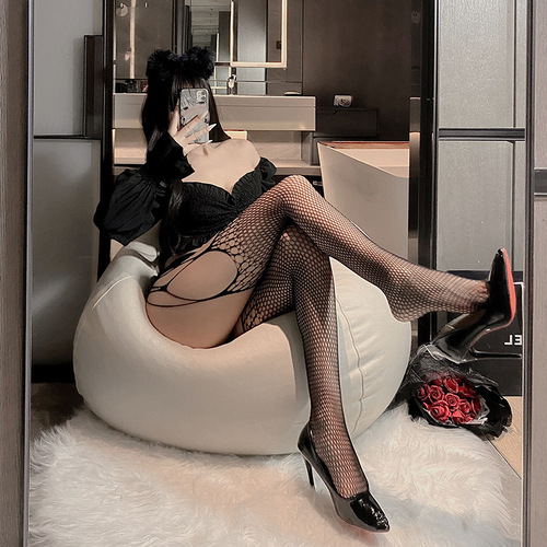 Black sexy lace stockings with open crotch, seductive and playful, easy-to-tear bedwear stockings, adult hollow-out fishnet stockings, plus-size suspender stockings.