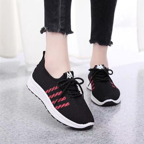  New Summer Trendy Breathable Women's Shoes Comfortable Flywoven Breathable Casual Sports Shoes Lightweight Anti-Slip Mom Shoes